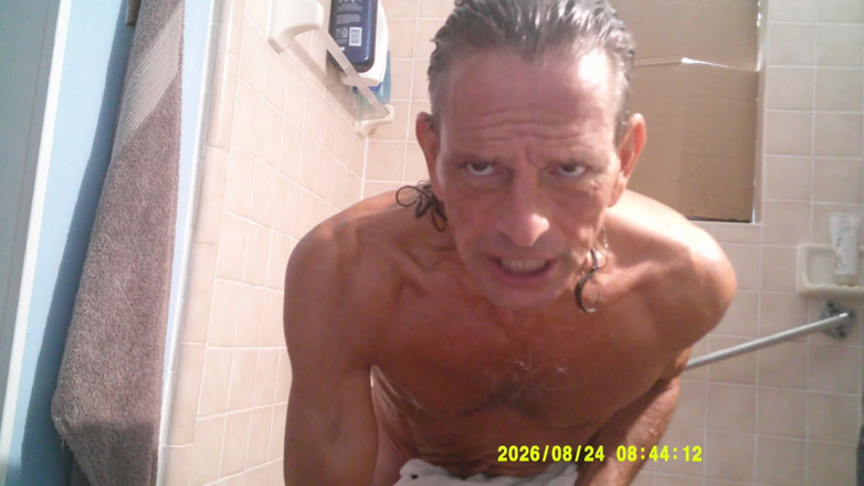 COBRA CRAIG: 8-25-2026 Sprcha S Kobrou, Jak Vysvětluje, Zdravotní Péče Je Pro...