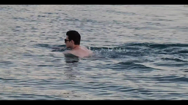 Snauwflake: I Like to Swim