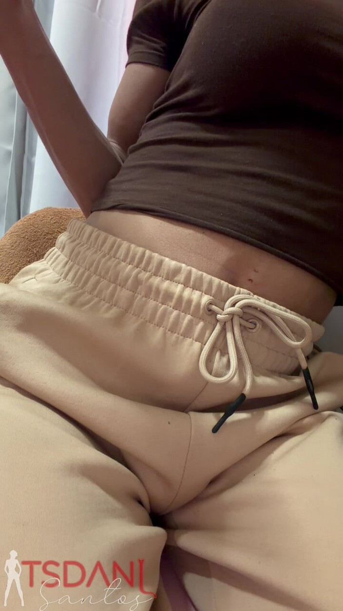 Tsdanisantos1: Rilassarsi a casa facendo dal vivo senza piacere.