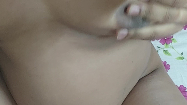 Banti Babli: Henjutan pepek berair dengan bhabhi