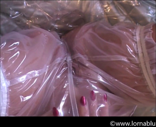 Lorna Blu: Erotic oil and watersports