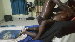 Pornsexlive: Quando estou molhada Minha meia-irmã