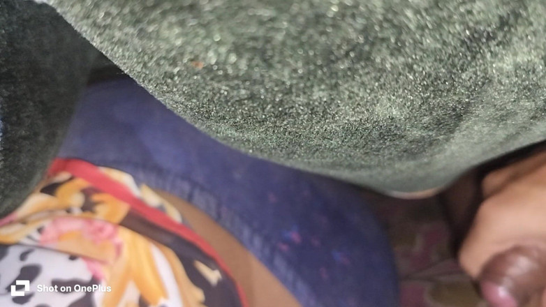 Hottishsassy69: 她不会让我用她少女的紧致阴户。