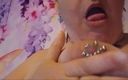 Britt butterfly for you: स्तन चाटने का मज़ा