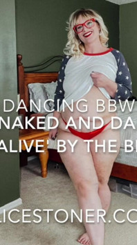 BBW Dancing Queen Shows off Her Jiggly Curves