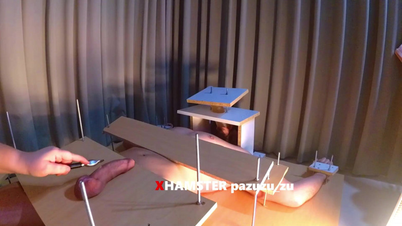 Pazuzu_zu: Chân cù + CFNM femdom cbt handjob. Cực khoái bị hủy...