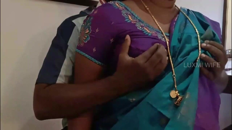 Luxmi Wife: Sexo por alquiler - dueño de la casa folla esposa en...