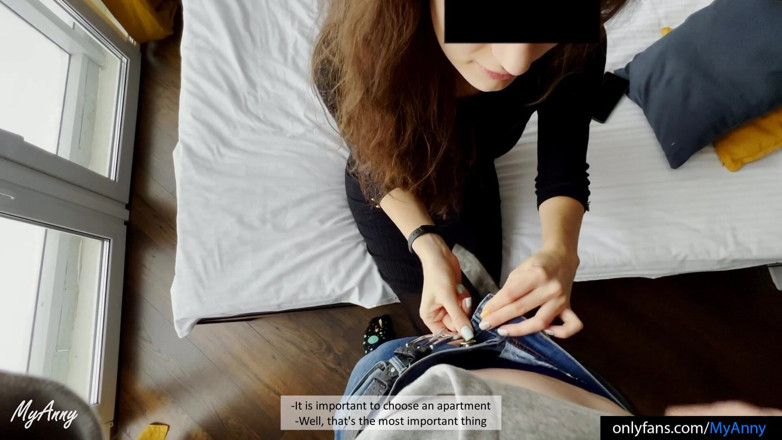 MyAnny: La faccia dell'agente immobiliare calda pov quando visualizza l'appartamento