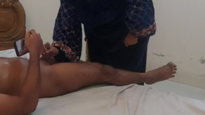 Your Boy's Cum: Ägyptische heiße MILF-stiefmutter fickt ihren ex-freund auf dem bett des...