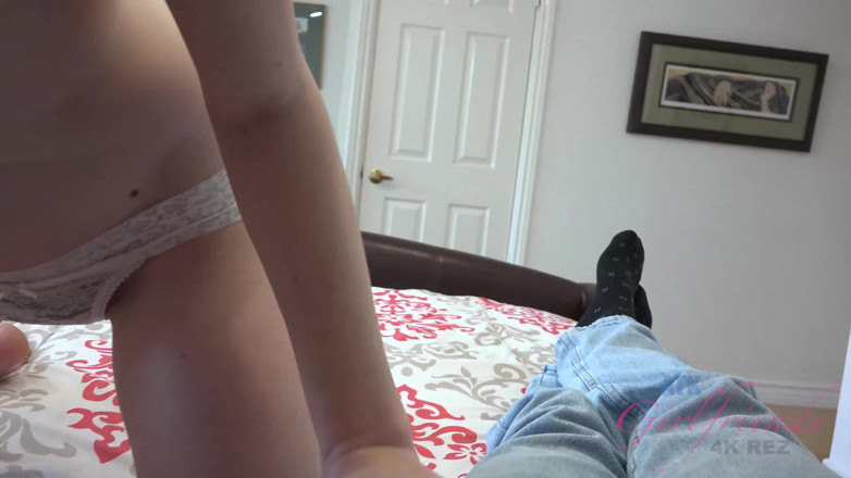 ATK Fans (Girlfriends): Handjob/blowjob/footjob maya dengan Emma Evins