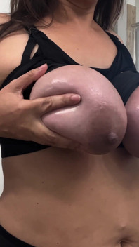 Tit Self Slap