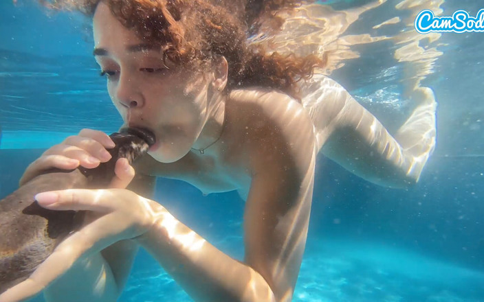 CamSoda: Underwater Pool Sex Slimthick Ebony Gets Pounded by Massive BBC