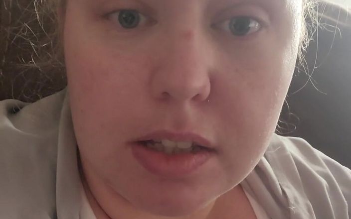 KinkyKatie: Telefonumda yeterince yer yok