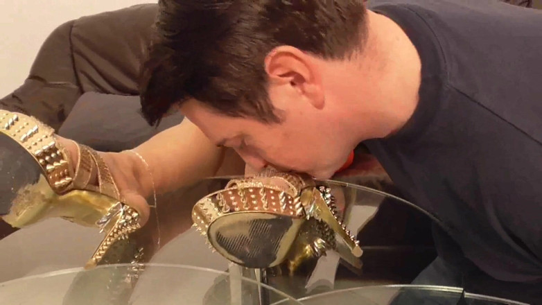 Foot Girls: Mistress lets her slave lick her golden shoes