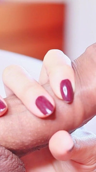Chỉ thổi kèn và sụt cu cận cảnh