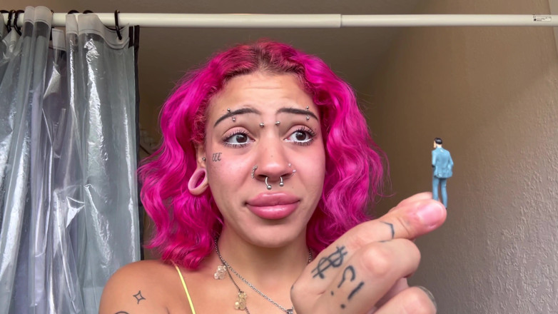 Nali Marie:  Que safada! 