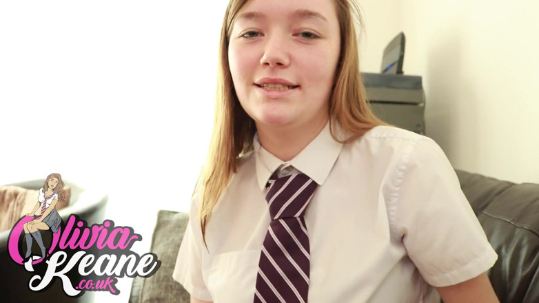Olivia Keane: Pieprzysz Olivię Keane, 18-letnią opiekunkę do dziecka