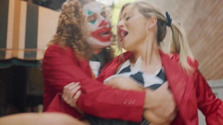 Cosplayground: Blake blossom è harley quinn viene scopata duramente da joker - joker...