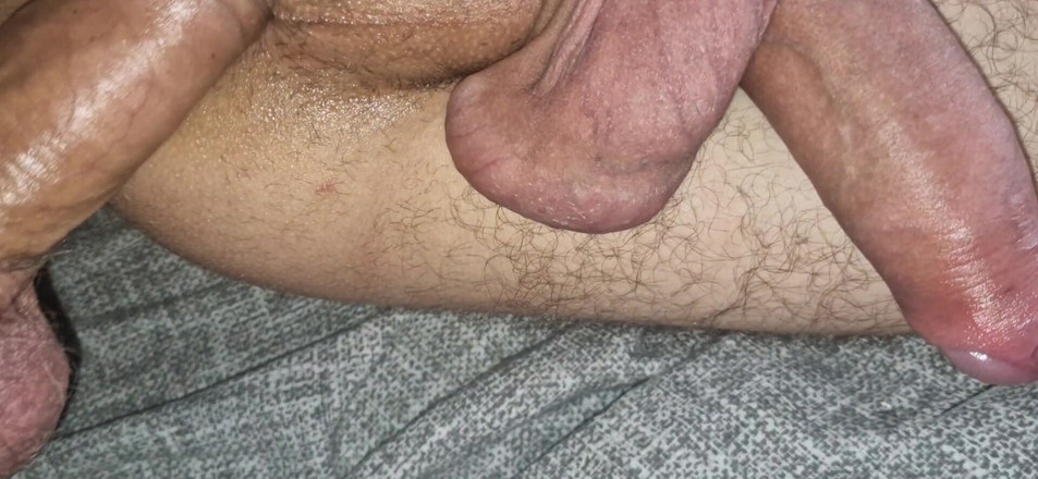 Dinar: Wytrysk W Tyłek Wypchany Dużymi Kutasami I Gorącym Nasieniem Twinków