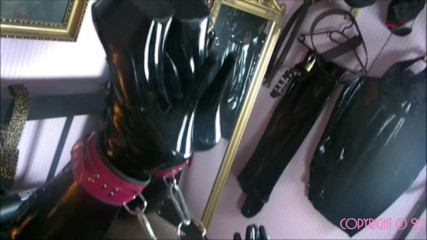 Domina Lady Vampira - SM Studio Femdom Empire: Rubberdoll sissyfication, partie 3