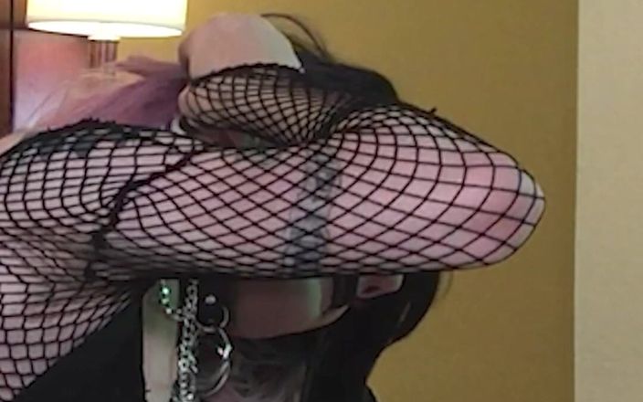 Jake Grand the man: Goth Sissy Jade Madison Deepthroating Dick - Kompilacja 6