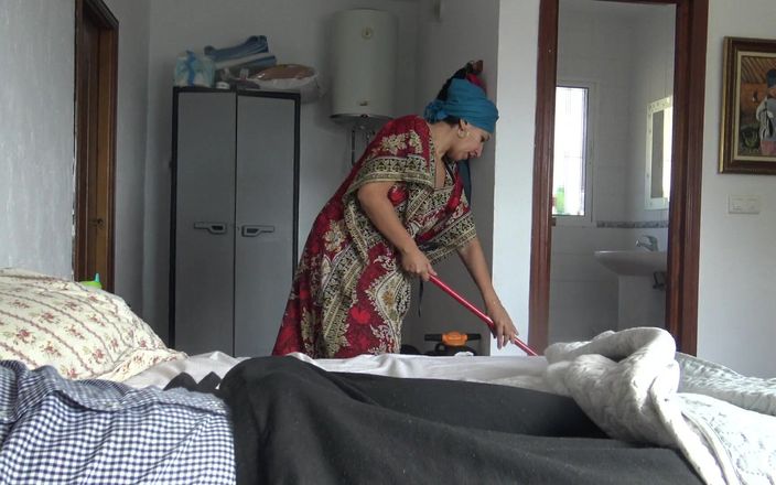 Souzan Halabi: Pembersihan selingkuh dengan turis kulit hitam di hotel di istanbul