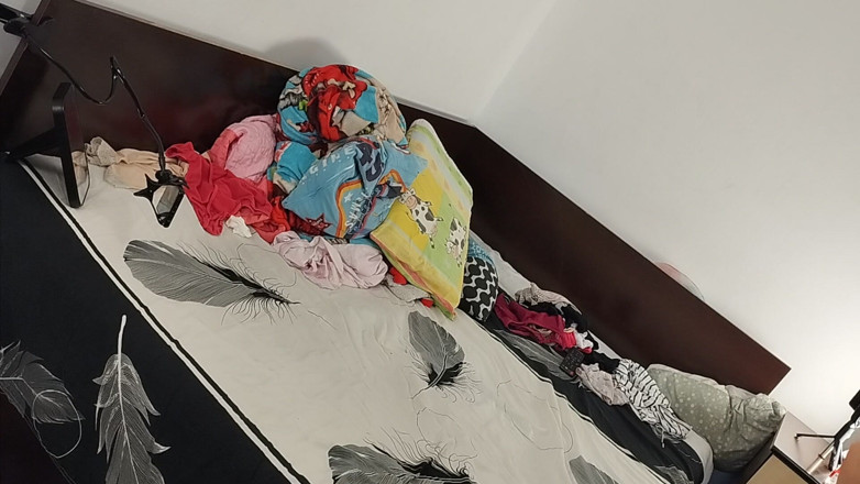 Amateur_MS: Morena Sexy Fazendo Tarefas Nuas Pela Casa