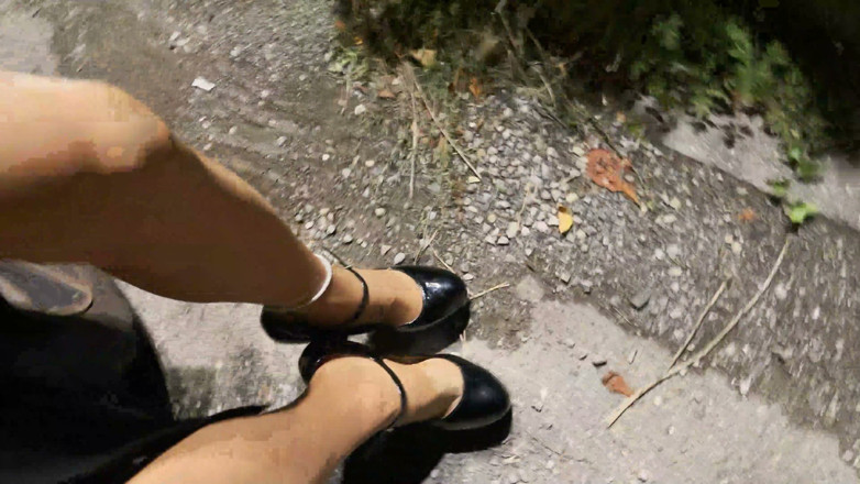 Loreleyadd: Ich Pisse in Meine Wolford Strumpfhose Auf Der Strasse