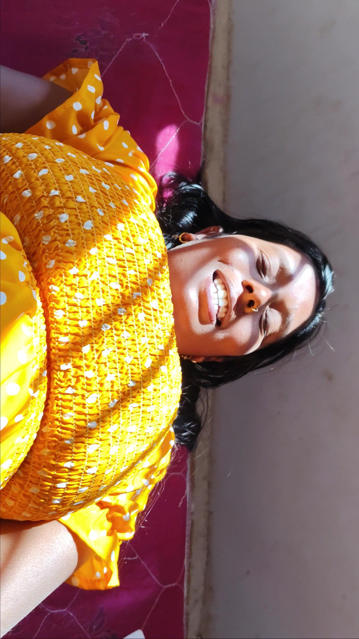 Premi pooja: Desi Bhabhi Sex - švagr vezme svou těhotnou švagrovou po městě, takže Bhabhi...