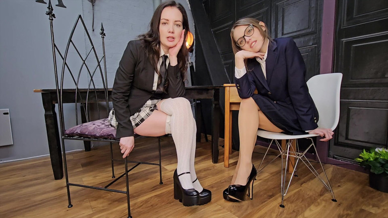 Faye Taylor: Chloe und faye college-mädchen dreier mit dem Schulleiter