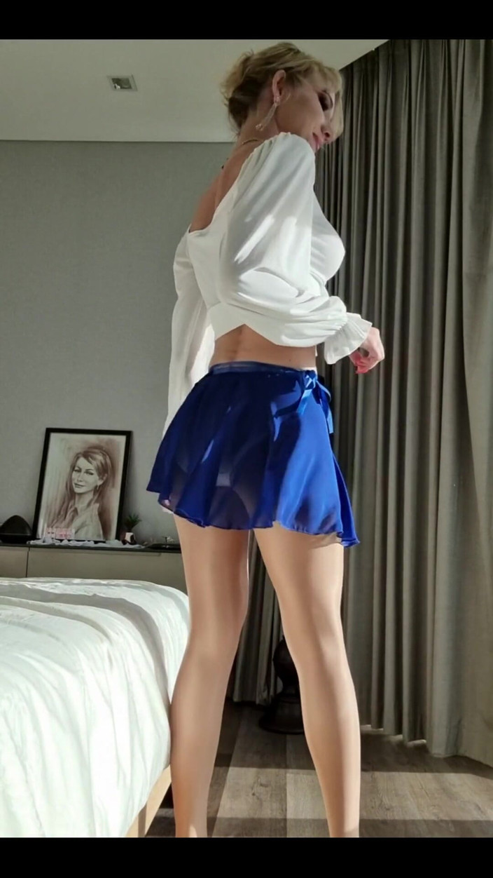 Angel The Dreamgirl: Solo Erotic Show