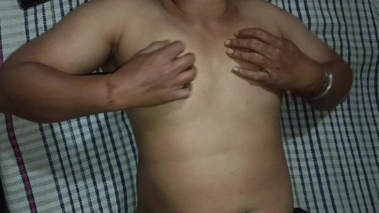 MHM: "Istri sejati menggoda dirinya sendiri &amp; meremas payudaranya - gairah lambat"