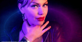 Goddess Misha Goldy: Miluješ, když nad tebou převládnu, a znám nejlepší způsob, jak...