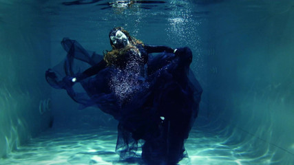 Arya Grander: Underwater shooting - full backstage