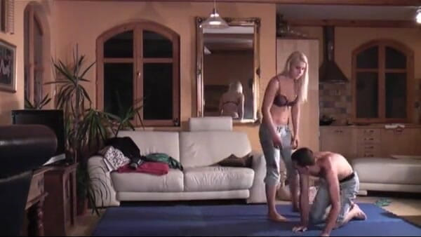 European Lift and Carry Club: Homemade wrestlign action with hot blonde teen