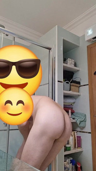 Дрочить у моїх білих боксерів