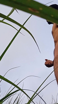 Outdoor-masturbation