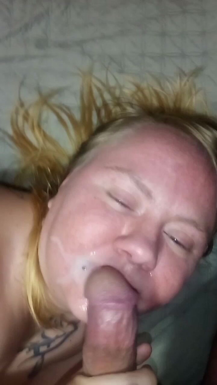 JolisaXXX: Ženuščina kompilace výstřiků na obličej