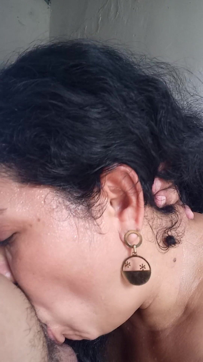 Valkyrieandluigy: Мінет на кухні, аматорський глибокий заглот і смачний