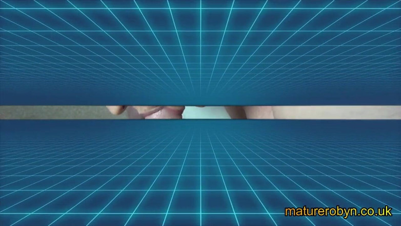 Mature Robyn: Toy and anal fun