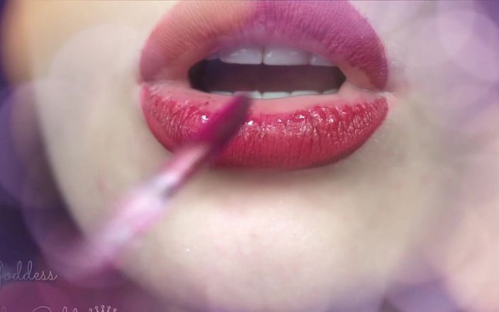 Goddess Misha Goldy: Mes lèvres envoûtantes sont tout ce dont tu as besoin ! 1