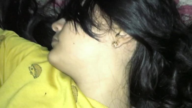Emma vict: raat ke mrit men, khoobsoorat ko jordaar pravesh milta hai...