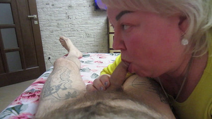 Zona901: Ibu mertua menghisap zakar saya dan menonton semasa air mani...