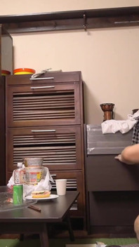 Apartman binasını yöneten sevimli yaşlı kadın - gerçekten sikişmek istiyorum! 1