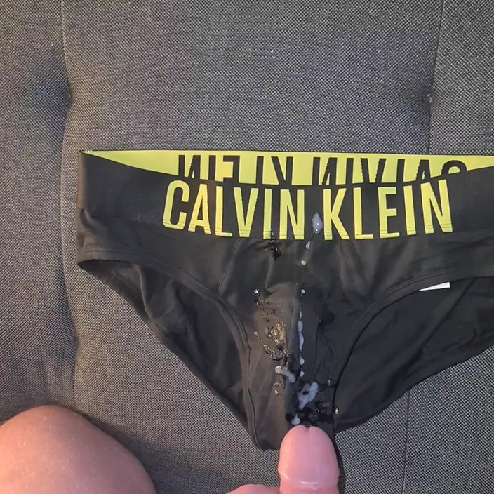 CumShorts: Bielizna spust