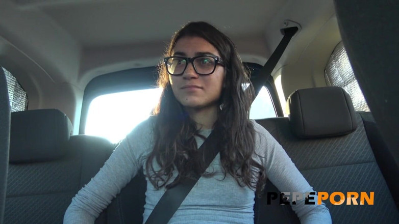 PepePorn: Teenage hipster babe needs to gain sex experience: Faraona has...