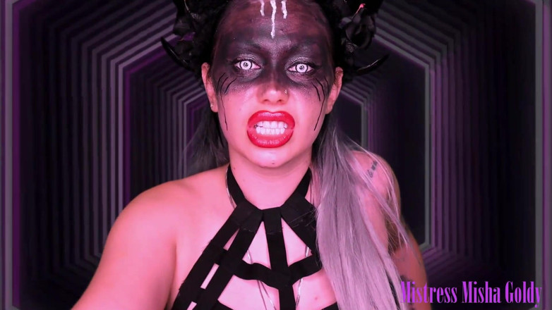Goddess Misha Goldy: Succubus 안에 사정하면 인생에서 다른 어떤 것도 다시 만족할 수 없을 정도로 쾌락이 압도적일 것입니다! 메스메리진 주