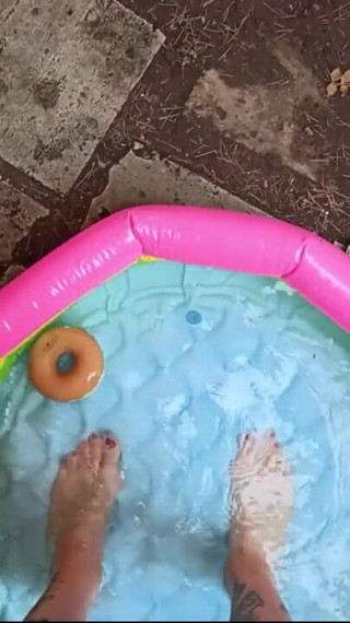 Miss Wagon Vegan Fetish: Miss Wagon vegan summer piedi feticcio 2020