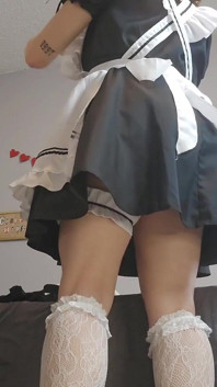 Pembantu gassy giantess