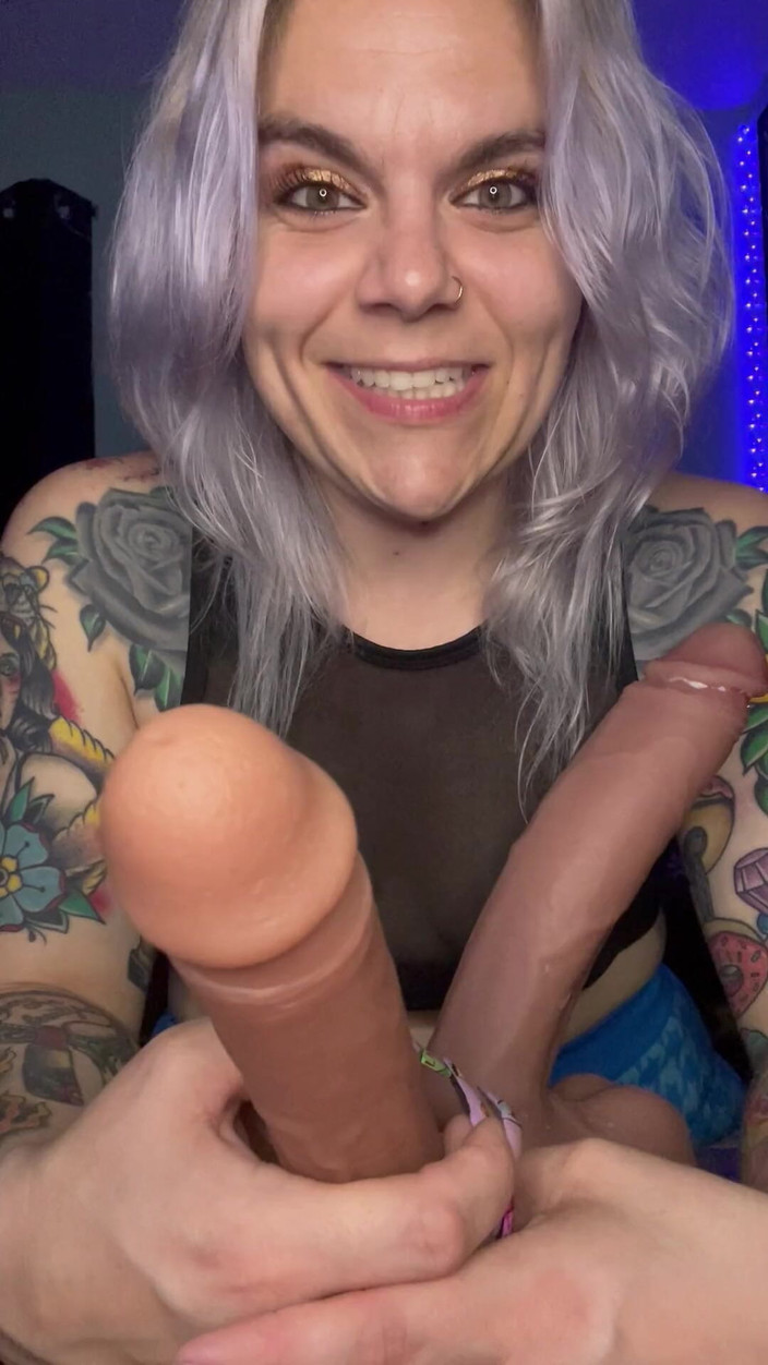 CherryBombBomb: ダブルディルド スロッピーBJスピットプレイ